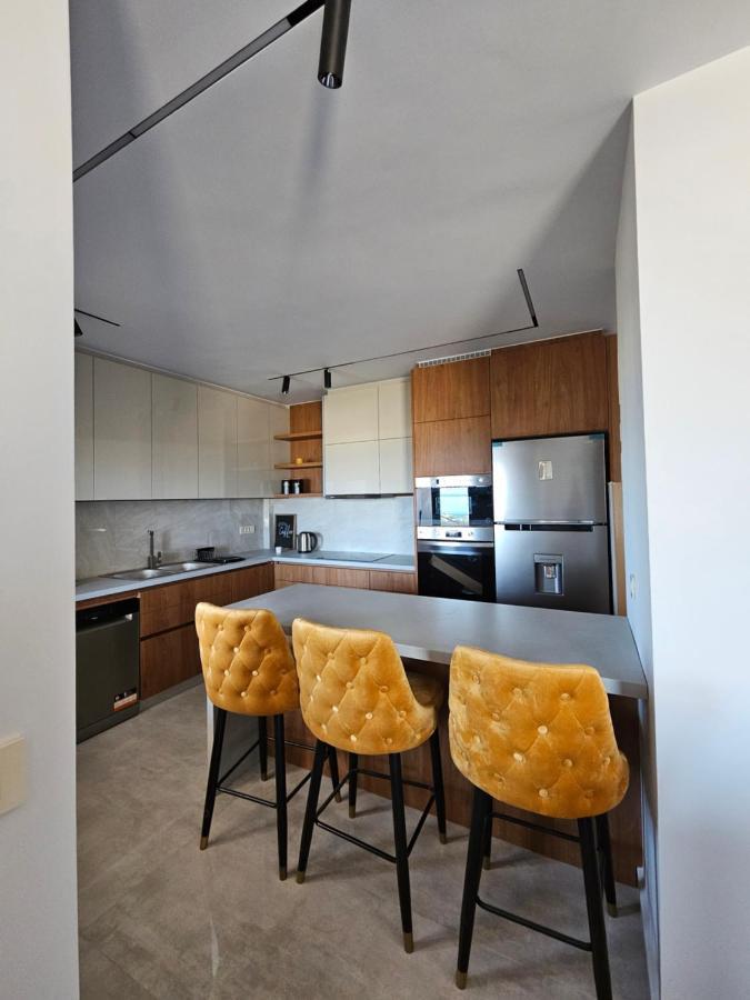 Calm & Dreamy Luxury Apts Pírgos Esterno foto