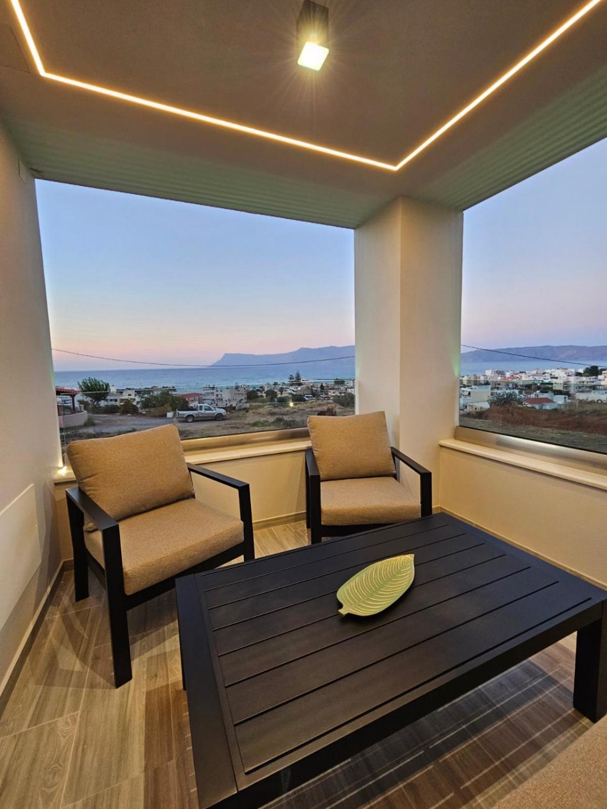 Calm & Dreamy Luxury Apts Pírgos Esterno foto